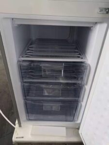 BCD-270 bottom freezer